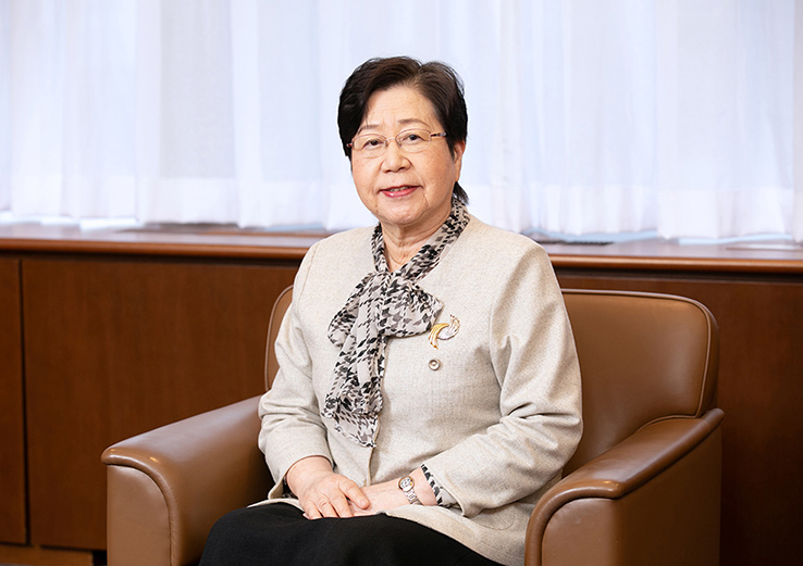 日本律师联合会 会长 渕上玲子